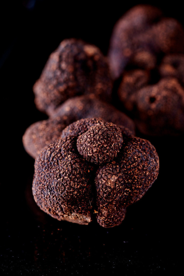 Menu "Truffe noire" au restaurant 2 étoiles Les Abeilles, Shangri La Hotel