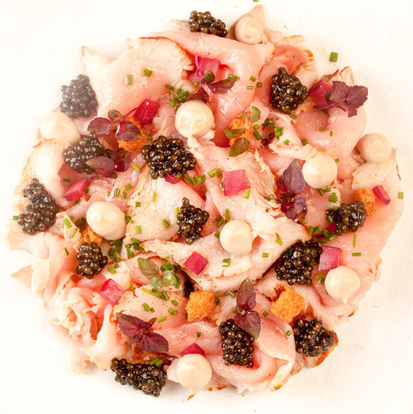 Le Caviar d'Aquitaine est à l'honneur dans les restaurants d'Yves Camdeborde