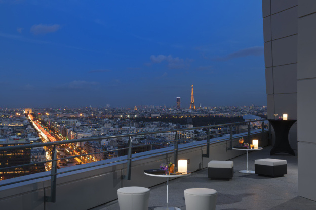 Skyline Bar & Lounge