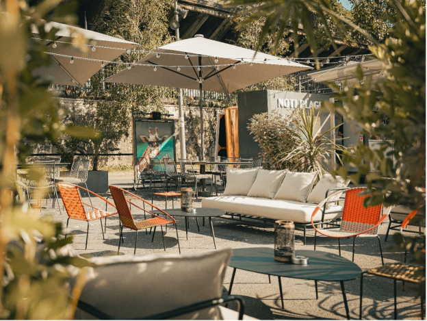 Noti Plage : la guinguette estivale à ne pas manquer au pied de la Tour Eiffel !