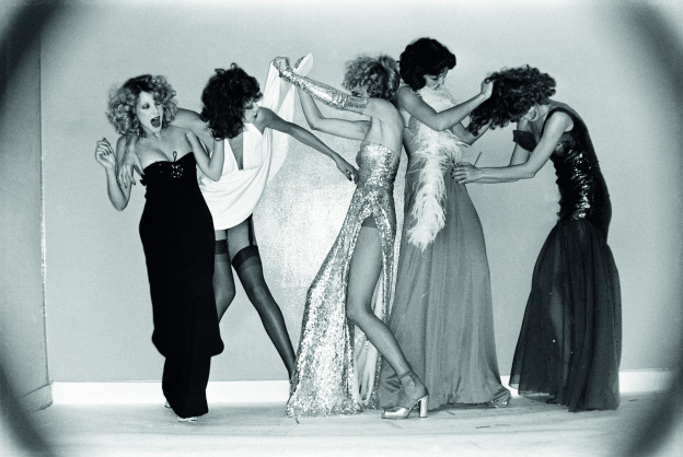 Azzaro, 50 ans d’éclats, l’exposition gratuite à Paris