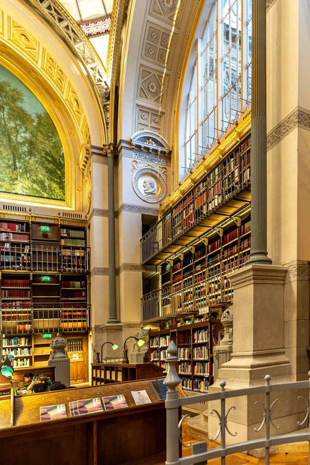 Le saviez-vous ? Les formes de la salle Labrouste, la bibliothèque de l'INHA, est inspirée de robes