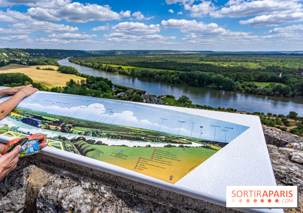 Le Château de la Roche Guyon, le château troglodyte du Val-d'Oise à la vue imprenable sur la vallée