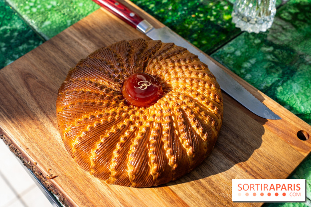 La sublime Galette des Rois 2026 du Bristol Paris par Maxence Barbot