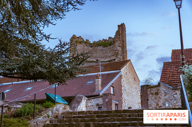 Le donjon de Maurepas dans les Yvelines