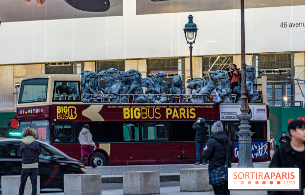 Quand des dinosaures défilent à Paris