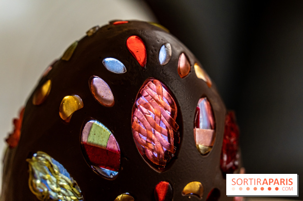 Œuf de Pâques lumineux du Park Hyatt Paris-Vendôme par Naraé Kim 2023