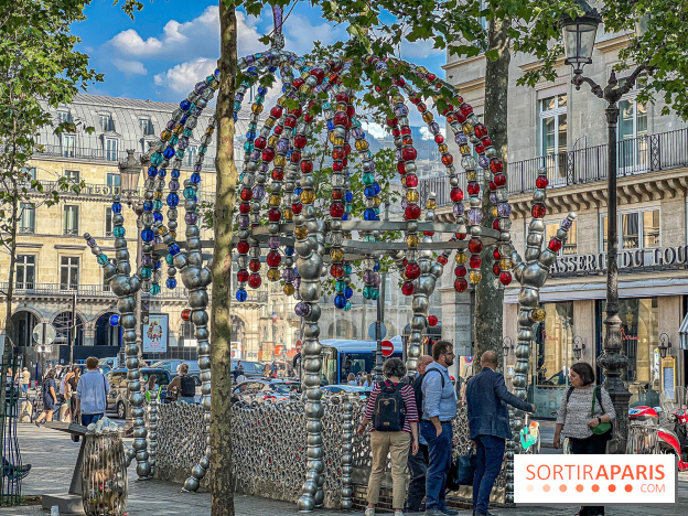 Métro Palais Royal - Musée du Louvre - Kiosque des Noctambules - Jean-Michel Othoniel
