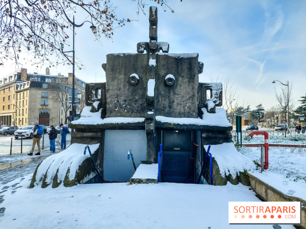 Insolite : quelle est cette sculpture en forme de visage inca à Paris ?