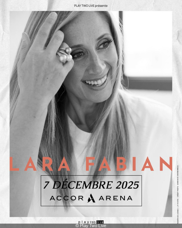 Lara Fabian en concert à l’Accor Arena de Paris en décembre 2025