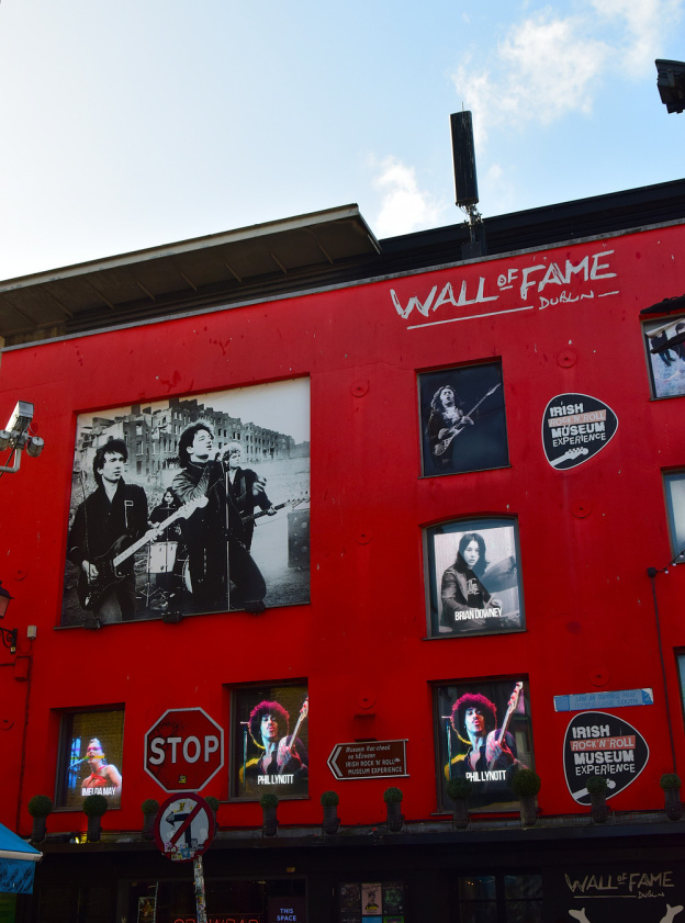 U2 : une histoire irlandaise, une exposition autour des 50 ans du groupe de Bono à voir à Paris