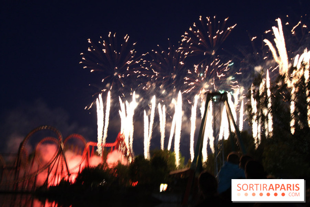 Inauguration officielle de la Forêt d'Idefix, feux d'artifice 25 ans Astérix