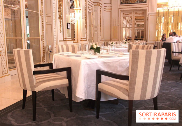 Peninsula : The Lobby