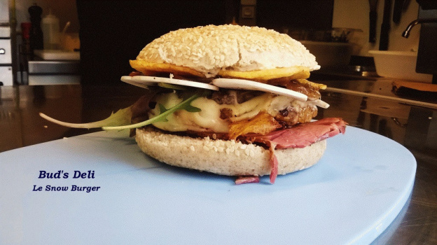 Bud's Deli - Le Snow Burger