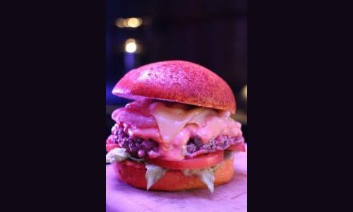 Le Makassar Lounge lance sa collection de burgers