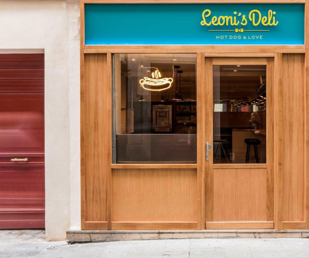 Leoni's Deli ouvre son restaurant boutique dédié au hot dog