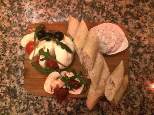 Papelli : on a testé la plus grande pizza de Paris !