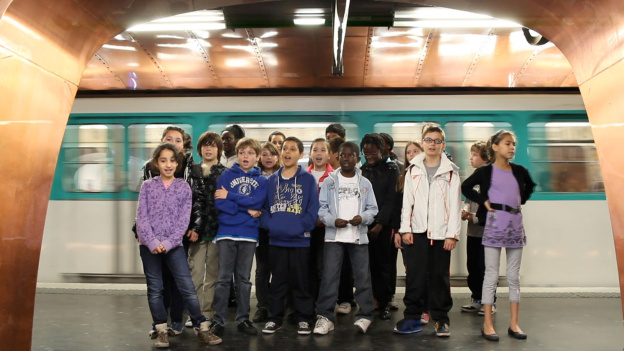 Tout s'accélère : un documentaire qui donne envie de lever le pied