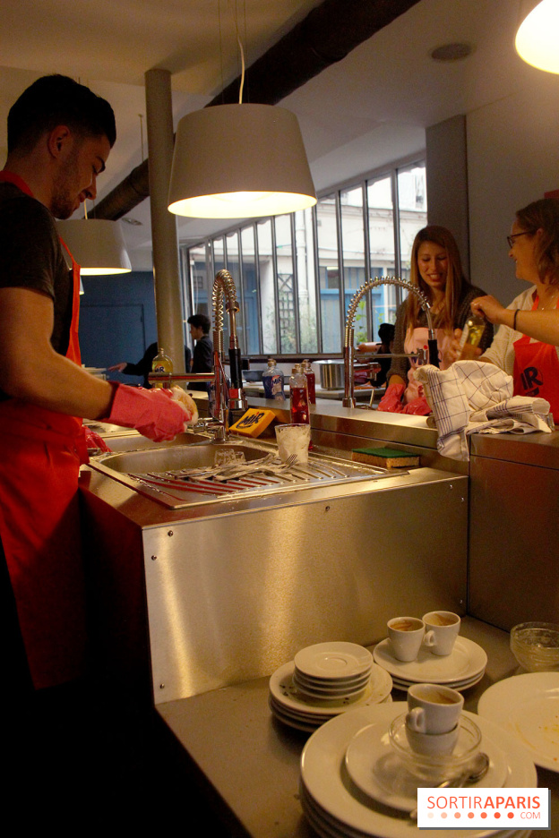 MIR Restaurant, le restaurant l'on le fait sa vaiselle