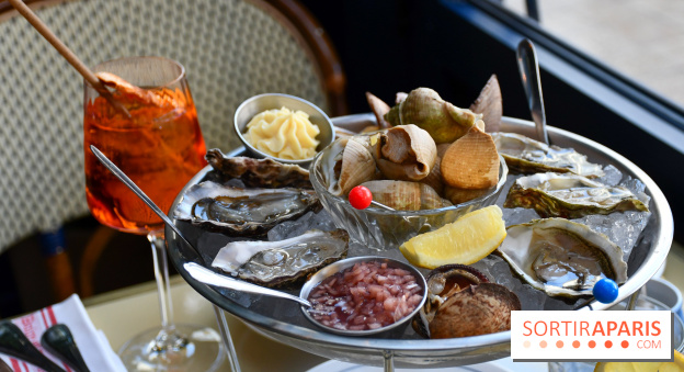 Brasserie Charlie, grands classiques & fruits de mer dans un esprit Art Nouveau à Neuilly-sur-Seine