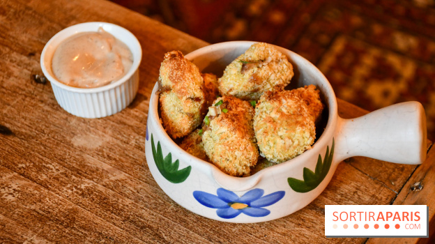 Mamine Batignolles : un resto à tapas façon cuisine de mamie au décor adorablement kitsch à Paris