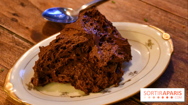 Mamine Batignolles : un resto à tapas façon cuisine de mamie au décor adorablement kitsch à Paris