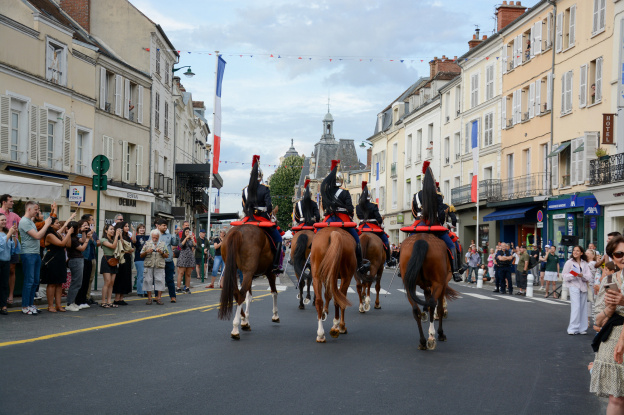 Julien Gondard, maire de Fontainebleau (77) : " C'est une ville très famille "