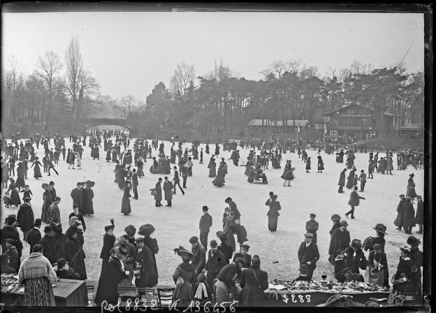 Hiver à Paris : Quand les Parisiens faisaient du patin à glace sur les lacs gelés du Bois de Boulogne