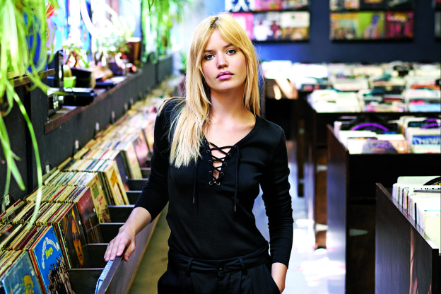 Volcom dévoile une collaboration avec Georgia May Jagger