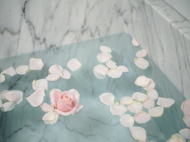 Saint-Valentin 2021 à Paris : un séjour bien-être romantique dans un célèbre palace parisien