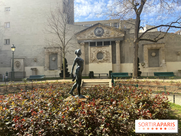 Où voir les vestiges du Palais des Tuileries à Paris ? 