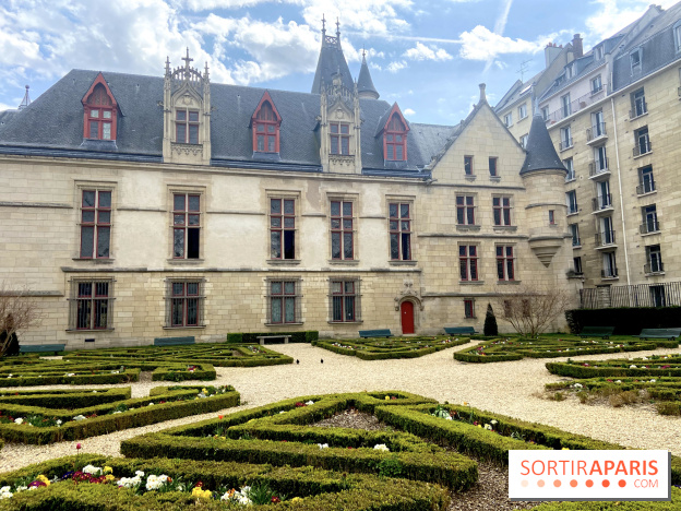 Le Jardin de l'Hôtel de Sens, un écrin de verdure à la française