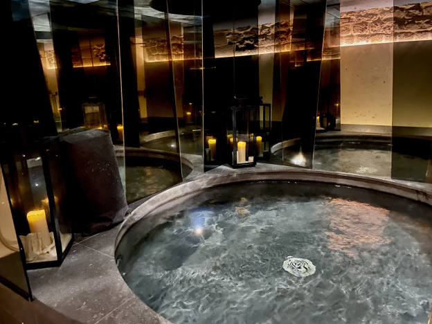 Insolite : ce spa aquatique propose des soins inédits en flottant sur l'eau