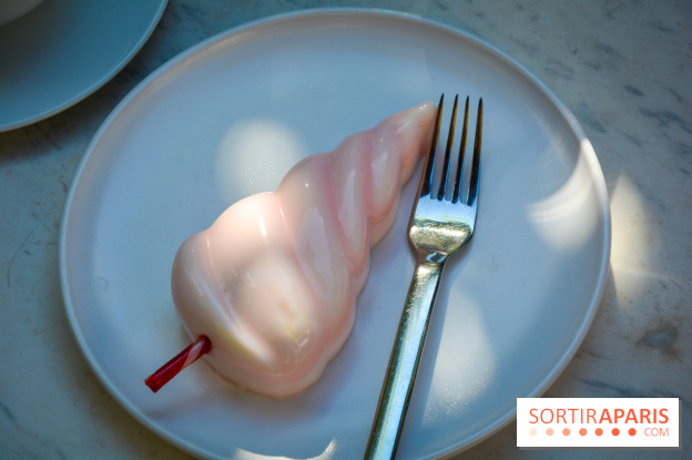 L'Arbre Enchanté, la bûche de Noël régressive du chef Adrien Bozzolo au Mandarin Oriental