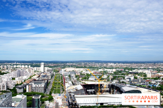 Réouverture du toit de la Grande Arche de La Défense