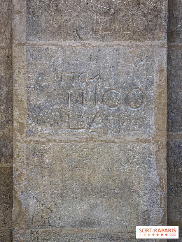 Le saviez-vous ? Ce graffiti de 1764 sur la place des Vosges est le plus vieux de Paris