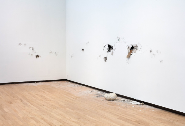 Joseph Grigely au Palais de Tokyo : une exposition sur l’accessibilité des lieux culturels