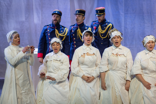 Offenbach à l'affiche avec Belle Lurette au théâtre du Gymnase Marie Bell - découvrez notre avis