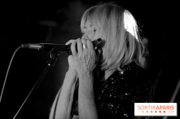 Kim Gordon en concert à Salò