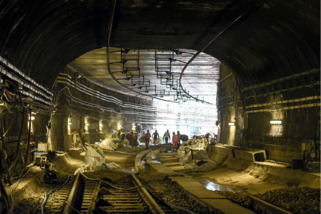 Expo photo gratuite dans la station de métro Invalides