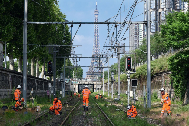 Expo photo gratuite dans la station de métro Invalides