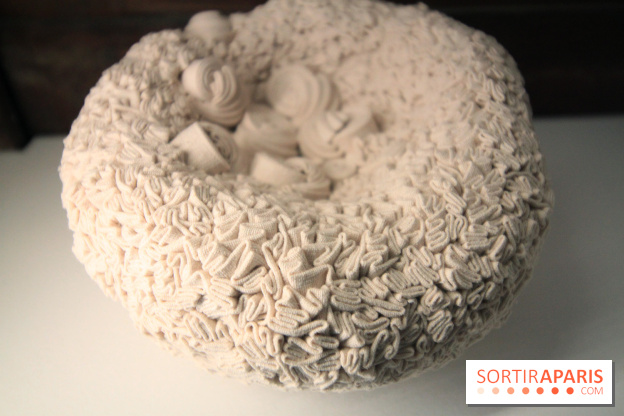 Un monde de plis à la chapelle Expiatoire