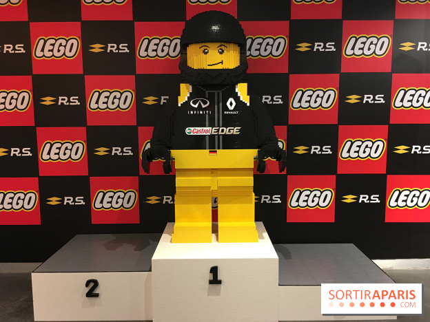 Découvrez une Formule 1 Renault RS17 100% LEGO® à l'Atelier Renault