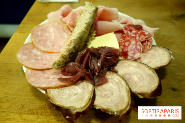 Bidoche : la boucherie qui cache un restaurant à Paris