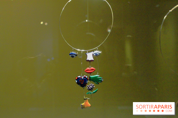 Niki de Saint-Phalle, collier Assemblage, 1975 - expo Bijoux d'artistes au Musée des Arts Décoratifs