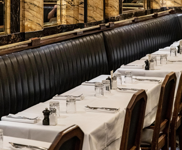 La petite histoire des grands restaurants de Paris : Le Vaudeville, le charme Art Déco