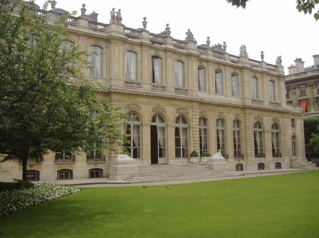 Comment visiter l'Hôtel de Lassay, la résidence du président de l'Assemblée nationale à Paris ?