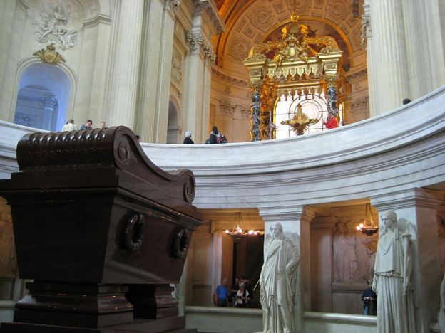 L'Eglise du Dôme des Invalides et l'Eglise Saint-Louis-des-Invalides