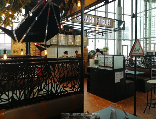 Canard Street débarque à La Défense