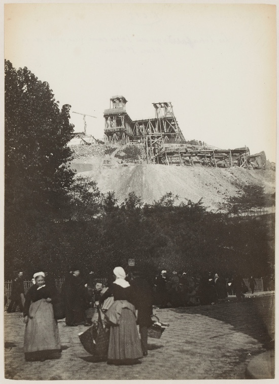 Les échafaudages du Sacré-Cœur depuis la place Saint Pierre, Hippolyte Blancard